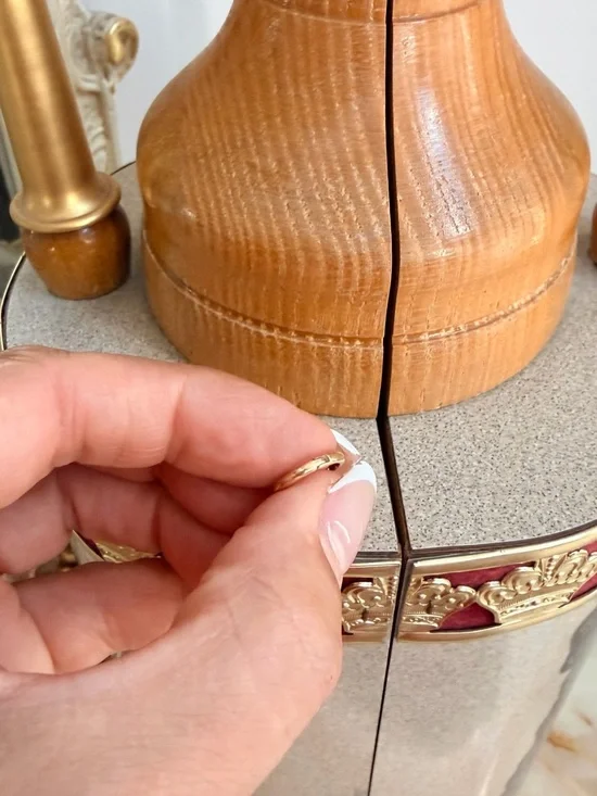 14K yellow gold Gold Hoop Earring one pc only - Picture 3 of 7